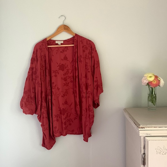 Red bohemian kimono - Picture 1 of 4